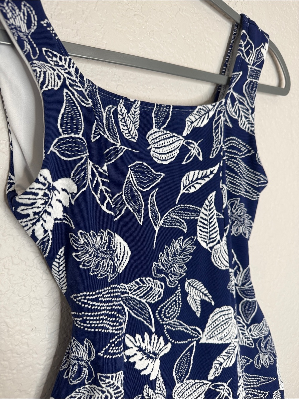 Seea Tofino One Piece Gaia Surf Swimsuit Small Coverage Blue Floral Leaf - Picture 3 of 7